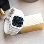 ساعت مردانه جیشاک کاسیو سفید G-SHOCK CASIO DW-B5600SF-7DR